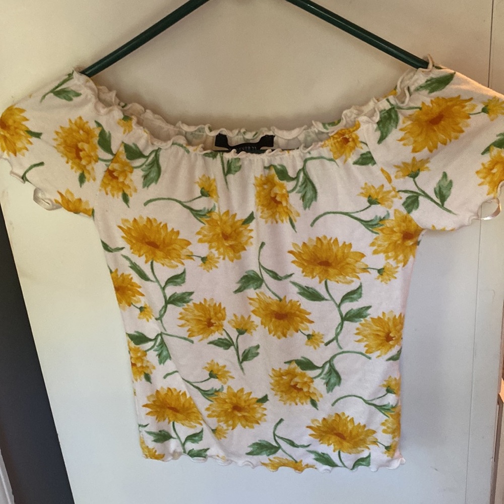 forever 21 sunflower ruffle hem top